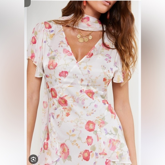 Rixo Evie Waterlily Floral Maxi Dress - Picture 2 of 10